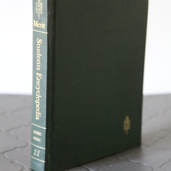 Merit Student Encyclopaedia Vol. 11. - Picture 3 of 3